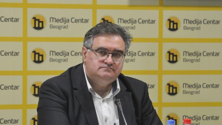 NSPM: studenti vode, ali istraživanje i dalje precenjuje Vučića, a potcenjuje Studentsku listu