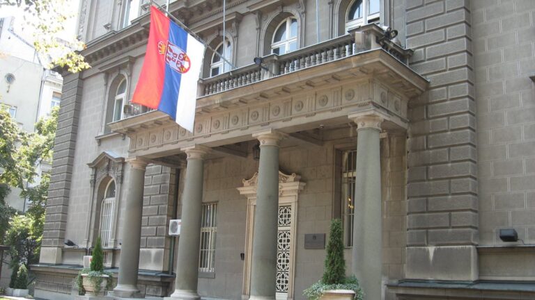 Predsednički izbori najkasnije u decembru – Vučić prestao da krši Ustav
