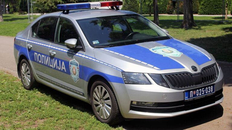 Policija zaustavila kombi sa izbornim materijalom studenata u blokadi